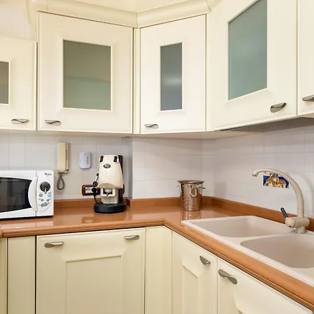Appartamento Residenza Le Sirene Center